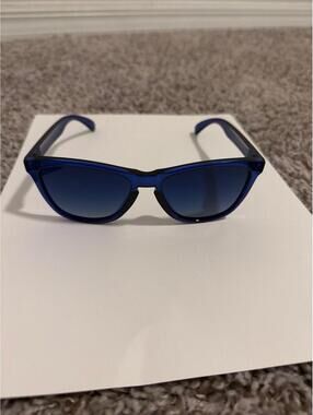 Blue Eye Sunglasses